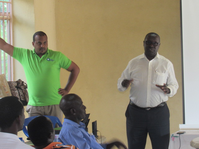 KARAMA Farid, AAA Executive Director (left); Rwandabest Managing Director, RUZIBIZA Jean Claude (right)